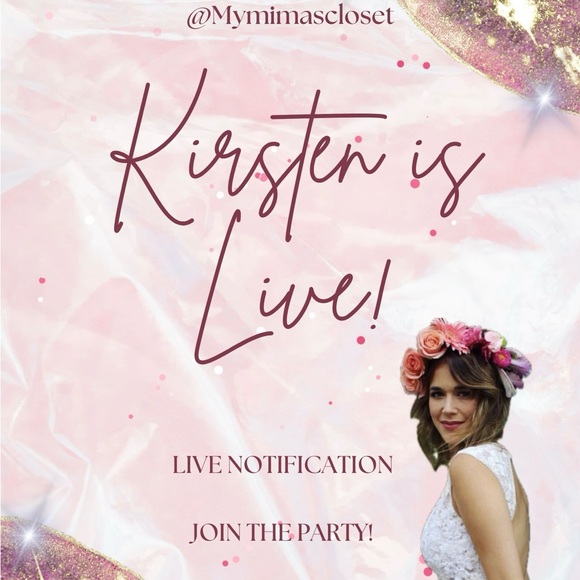 Tops - Kirsten is LIVE🌸 Like to be notified when I go live! ✨